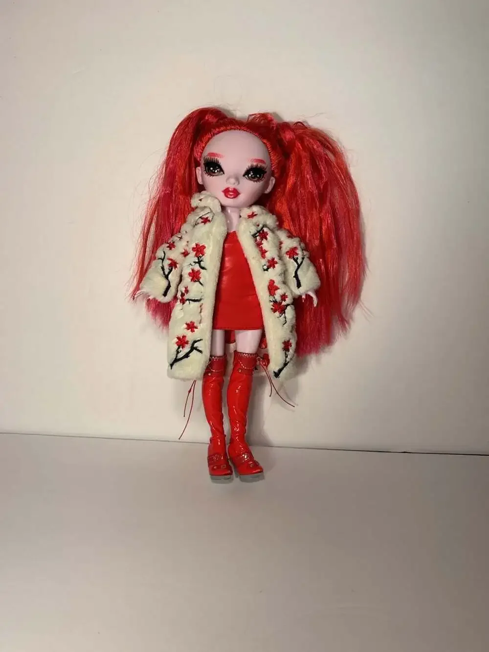 Rainbow High Shadow High Rosie Redwood Red Fashion Doll